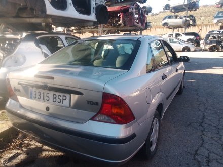 Vehiculo en el desguace: FORD FOCUS I Sedán (DFW) 1.8 Turbo DI / TDDi