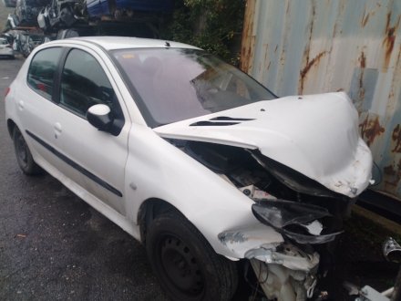 Vehiculo en el desguace: PEUGEOT 206 Hatchback (2A/C) 1.4 HDi eco 70