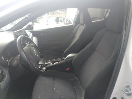 Vehiculo en el desguace: TOYOTA C-HR (_X1_) 1.8 Hybrid (ZYX10_, ZYX11_)