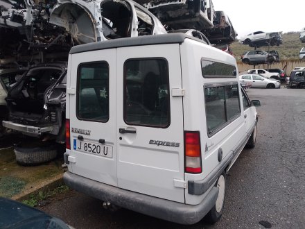 Vehiculo en el desguace: RENAULT EXPRESS Furgoneta/monovolumen (F40_, G40_) 1.6 D (F404)