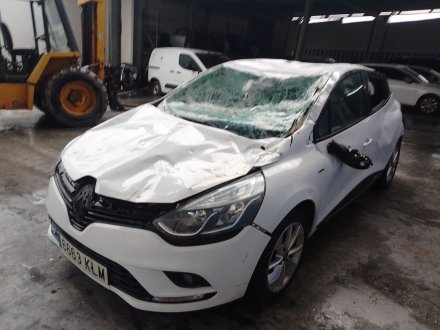 Vehiculo en el desguace: RENAULT CLIO IV (BH_) 1.5 dCi 75