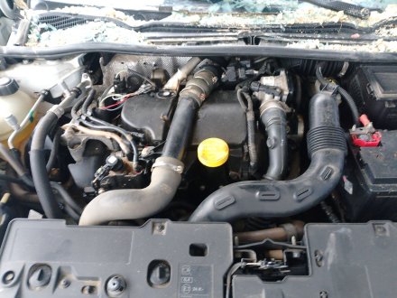 Vehiculo en el desguace: RENAULT CLIO IV (BH_) 1.5 dCi 75