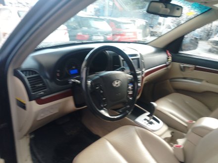 Vehiculo en el desguace: HYUNDAI SANTA FÉ II (CM) 2.2 CRDi 4x4