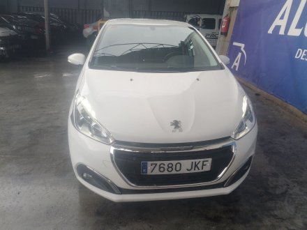 Vehiculo en el desguace: PEUGEOT 208 I (CA_, CC_) 1.2 THP 110