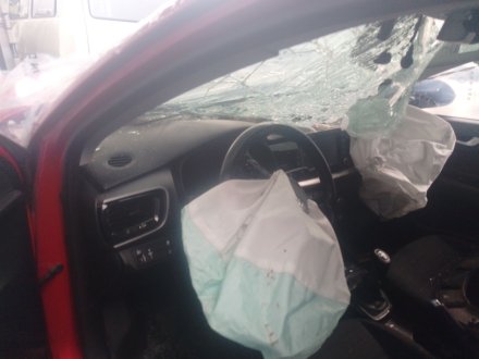 Vehiculo en el desguace: KIA STONIC (YB) 1.0 T-GDi