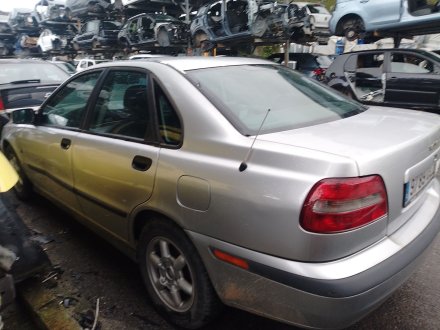 Vehiculo en el desguace: VOLVO S40 I (644) 1.9 DI