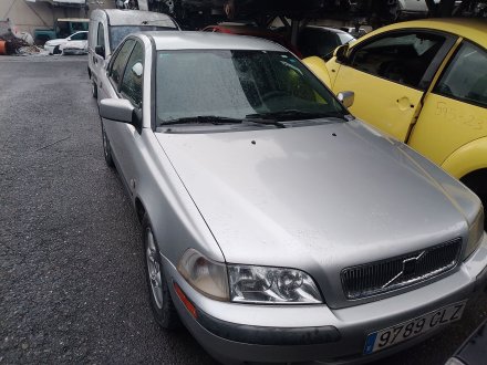 Vehiculo en el desguace: VOLVO S40 I (644) 1.9 DI