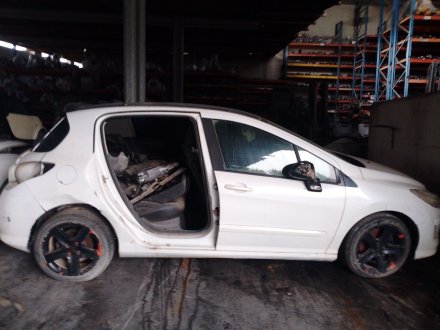 Vehiculo en el desguace: PEUGEOT 308 I (4A_, 4C_) 2.0 HDi