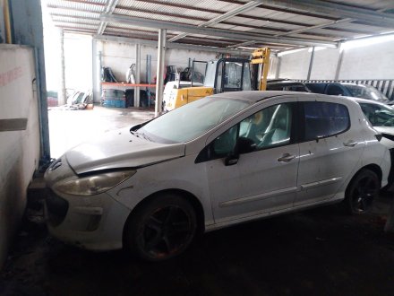 Vehiculo en el desguace: PEUGEOT 308 I (4A_, 4C_) 2.0 HDi