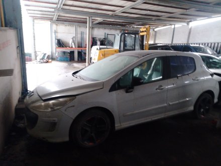 Vehiculo en el desguace: PEUGEOT 308 I (4A_, 4C_) 2.0 HDi