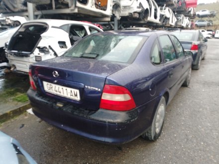 Vehiculo en el desguace: OPEL VECTRA B (J96) 2.0 DI 16V (F19)