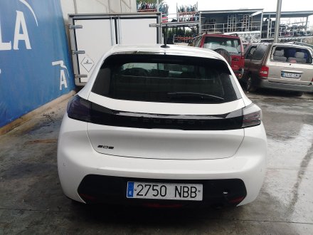Vehiculo en el desguace: PEUGEOT 208 II (UB_, UP_, UW_, UJ_) 1.2 PureTech 100