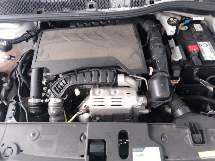 Vehiculo en el desguace: PEUGEOT 208 II (UB_, UP_, UW_, UJ_) 1.2 PureTech 100