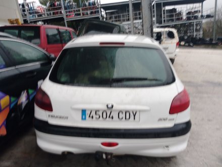 Vehiculo en el desguace: PEUGEOT 206 Hatchback (2A/C) 1.4 HDi eco 70