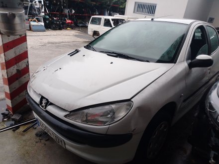 Vehiculo en el desguace: PEUGEOT 206 Hatchback (2A/C) 1.4 HDi eco 70