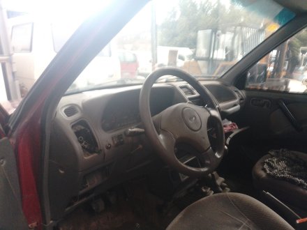 Vehiculo en el desguace: FORD MAVERICK (UDS, UNS) 2.7 TD