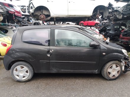 Vehiculo en el desguace: RENAULT TWINGO II (CN0_) 1.5 dCi (CN0E)