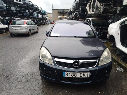 Vehiculo en el desguace: OPEL VECTRA C GTS (Z02) 1.9 CDTI (F68)