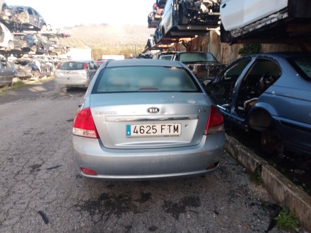 Vehiculo en el desguace: KIA CERATO I Sedán (LD) 1.6 CRDi