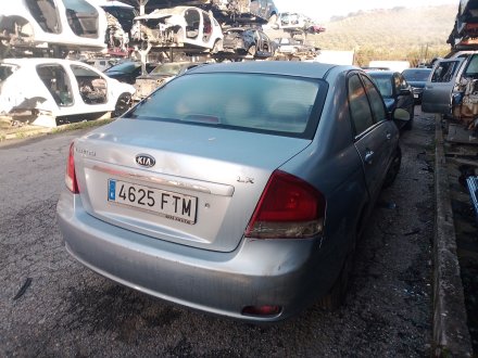 Vehiculo en el desguace: KIA CERATO I Sedán (LD) 1.6 CRDi