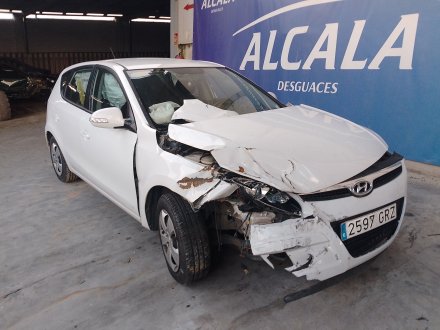 Vehiculo en el desguace: HYUNDAI i30 (FD) 1.6 CRDi