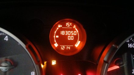 Vehiculo en el desguace: NISSAN QASHQAI I (J10, NJ10) 2.0