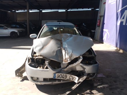 Vehiculo en el desguace: NISSAN ALMERA II (N16) 2.2 dCi