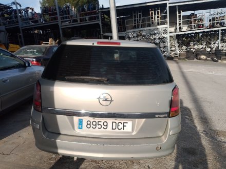 Vehiculo en el desguace: OPEL ASTRA H Station Wagon (A04) 1.7 CDTI (L35)