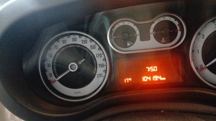 Vehiculo en el desguace: FIAT 500L (351_, 352_) 1.6 D Multijet (199LYD1B)