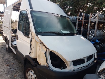 Vehiculo en el desguace: IVECO DAILY IV Caja/Chasis 35C14, 35S14, 35S14 /P