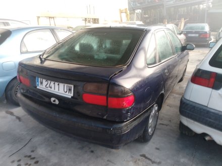 Vehiculo en el desguace: RENAULT LAGUNA I (B56_, 556_) 1.8 (B56S/T/0)