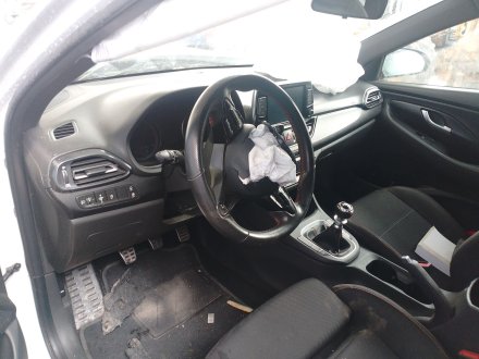 Vehiculo en el desguace: HYUNDAI i30 (PDE, PD, PDEN) 1.6 CRDi