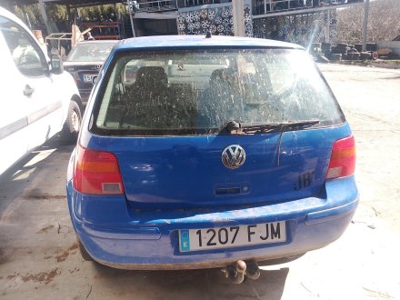 Vehiculo en el desguace: VOLKSWAGEN GOLF IV (1J1) 1.4 16V