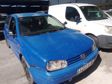 Vehiculo en el desguace: VOLKSWAGEN GOLF IV (1J1) 1.4 16V