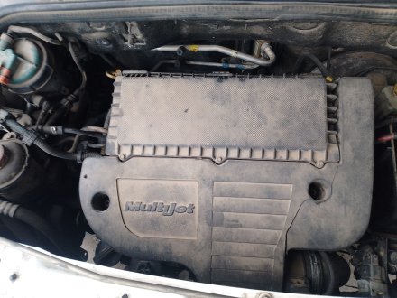 Vehiculo en el desguace: FIAT DOBLO Furgoneta/monovolumen (223_) 1.3 D Multijet