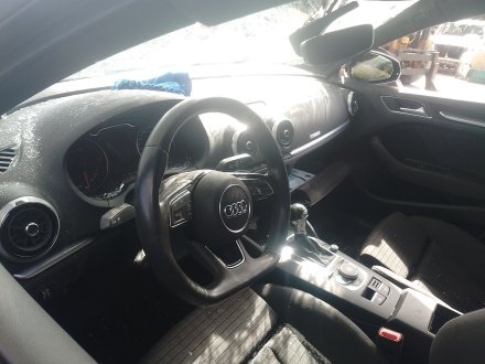 Vehiculo en el desguace: AUDI A3 Sportback (8VA, 8VF) 2.0 TDI