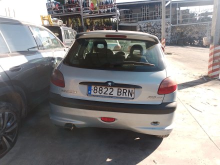 Vehiculo en el desguace: PEUGEOT 206 Hatchback (2A/C) 2.0 HDI 90