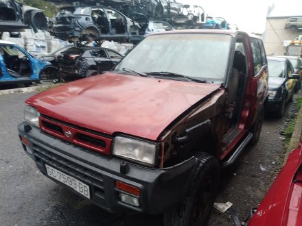 Vehiculo en el desguace: NISSAN TERRANO II (R20) 2.7 TD 4WD