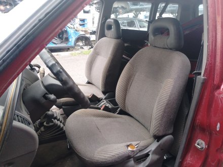 Vehiculo en el desguace: NISSAN TERRANO II (R20) 2.7 TD 4WD