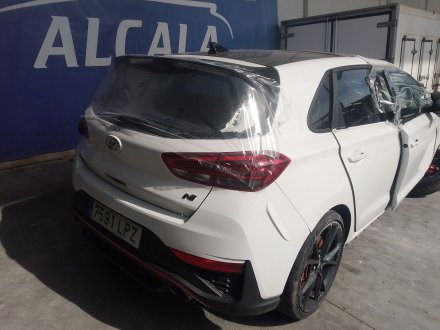 Vehiculo en el desguace: HYUNDAI i30 (PDE, PD, PDEN) 2.0 N
