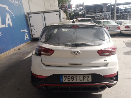 Vehiculo en el desguace: HYUNDAI i30 (PDE, PD, PDEN) 2.0 N