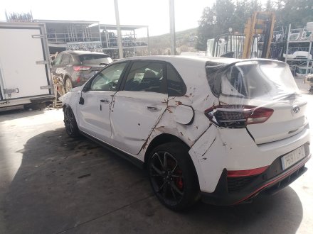 Vehiculo en el desguace: HYUNDAI i30 (PDE, PD, PDEN) 2.0 N
