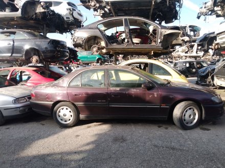 Vehiculo en el desguace: OPEL OMEGA B (V94) 2.5 TD (F69, M69, P69)