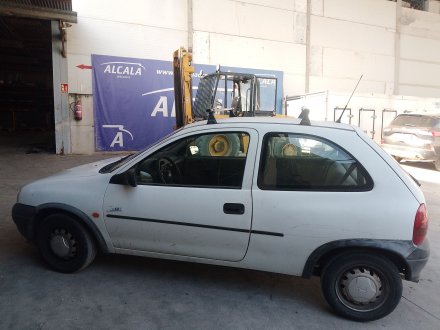 Vehiculo en el desguace: OPEL CORSA B (S93) 1.0 i 12V (F08, F68, M68)