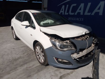 Vehiculo en el desguace: OPEL ASTRA J Sedán 1.7 CDTI (69)