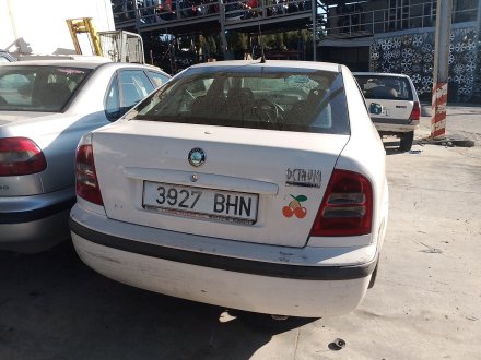Vehiculo en el desguace: SKODA OCTAVIA I (1U2) 1.9 TDI