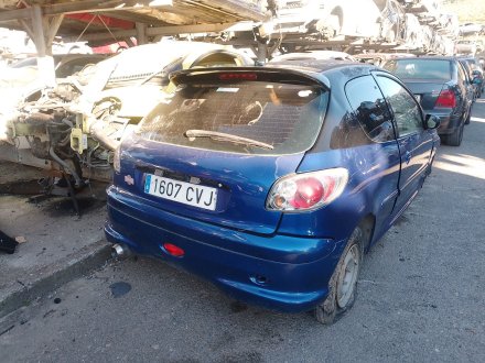 Vehiculo en el desguace: PEUGEOT 206 Hatchback (2A/C) 2.0 HDI 90
