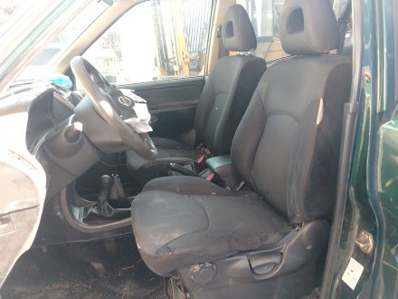 Vehiculo en el desguace: NISSAN TERRANO II (R20) 2.7 TDi 4WD
