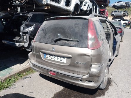 Vehiculo en el desguace: PEUGEOT 206 SW (2E/K) 1.4 HDi