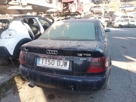 Vehiculo en el desguace: AUDI A4 B5 (8D2) 1.9 TDI
